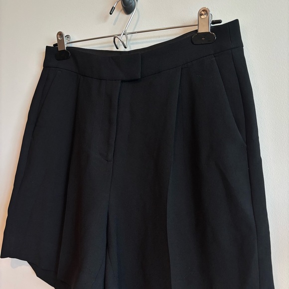 J. Crew Black High Rise Pleated Crepe Shorts 6 Office Classic Preppy Academia - Picture 2 of 7